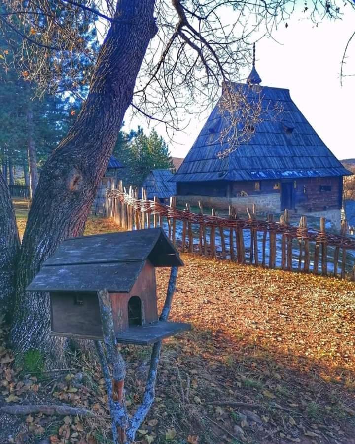 Seoski Turizam Melovic Rozanstvo Exteriér fotografie
