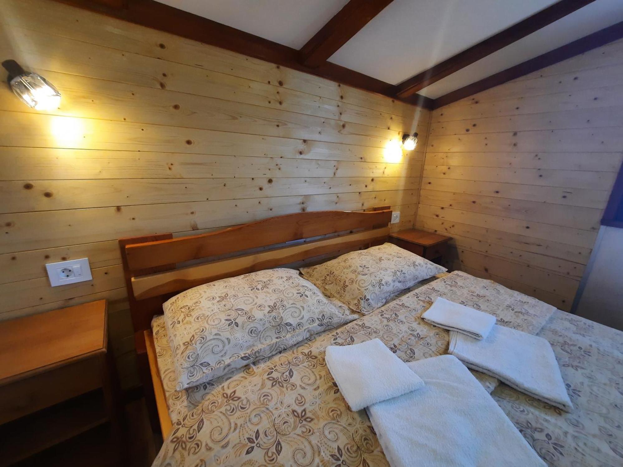 Seoski Turizam Melovic Rozanstvo Exteriér fotografie