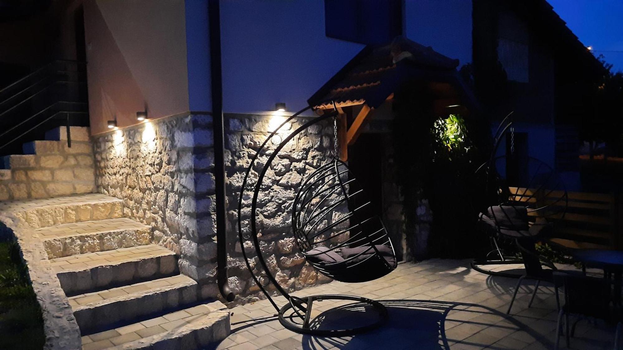 Seoski Turizam Melovic Rozanstvo Exteriér fotografie